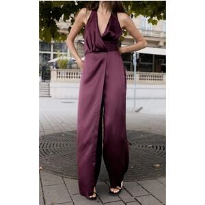 Nwt- Zara- LONG RUCHED HALTER JUMPSUIT-XS-burgundy red